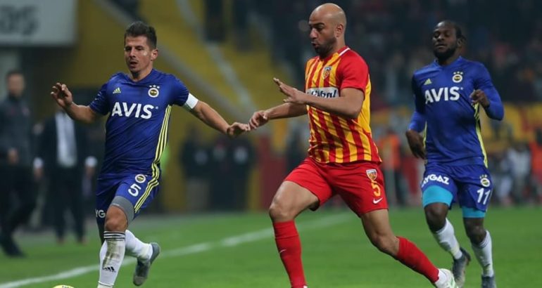 Aymen Abdennour, défait face au Besiktas (4-1)